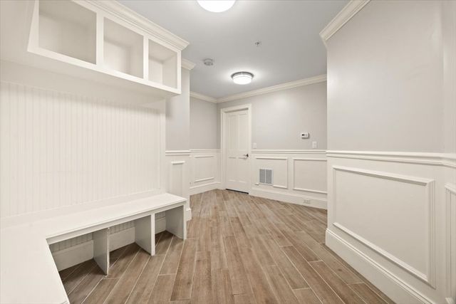 20 Dalby St 20, Newton, MA 02458