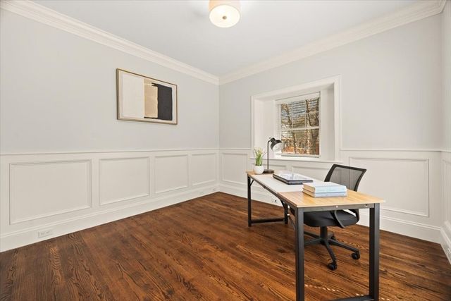 20 Dalby St 20, Newton, MA 02458