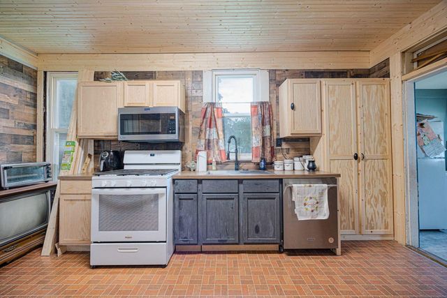 9189 Maple Street, Stoutsville, OH 43154