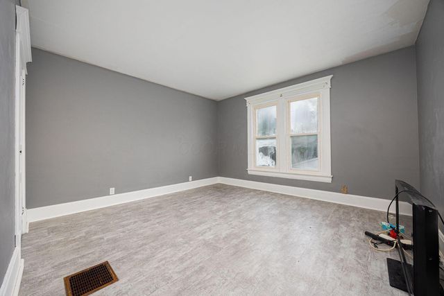 9189 Maple Street, Stoutsville, OH 43154