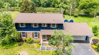 60 Old Post Rd, Perinton, NY 14450
