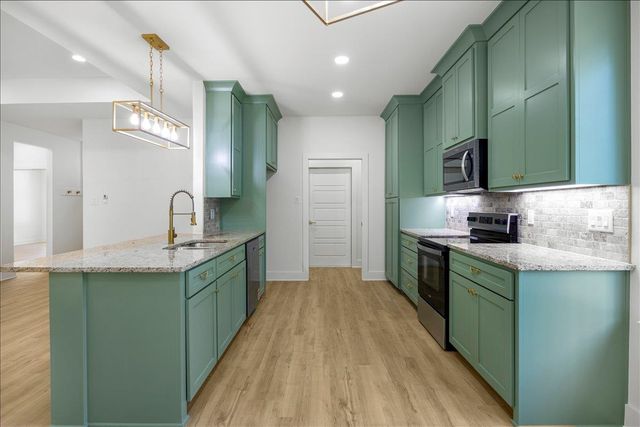 1674 Russell Drive, Longview, TX 75602