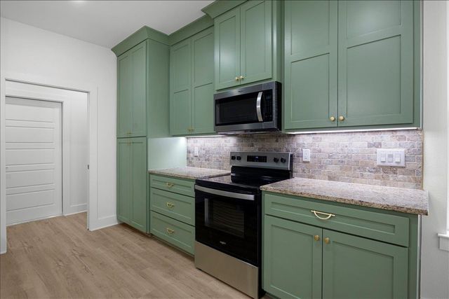 1674 Russell Drive, Longview, TX 75602