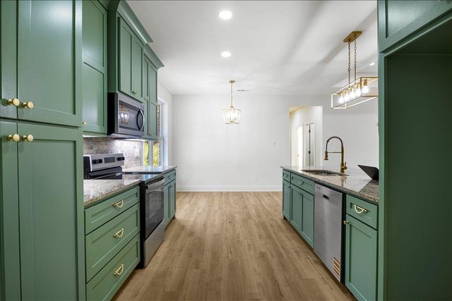 1674 Russell Drive, Longview, TX 75602