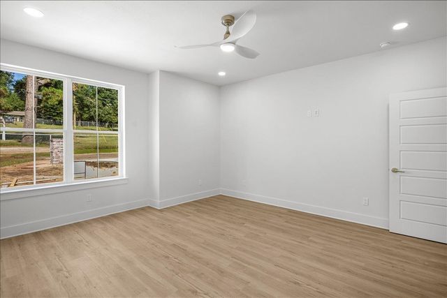 1674 Russell Drive, Longview, TX 75602