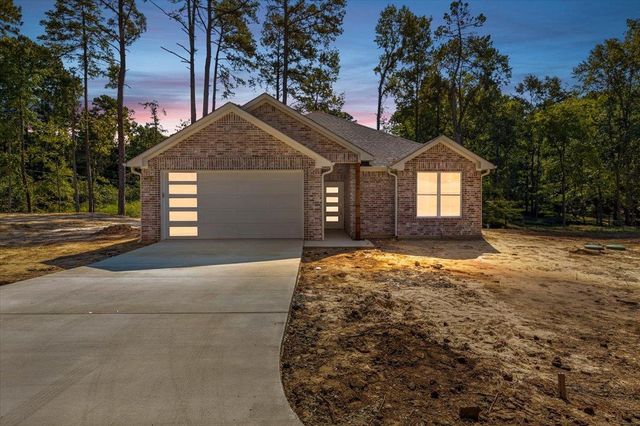 1674 Russell Drive, Longview, TX 75602