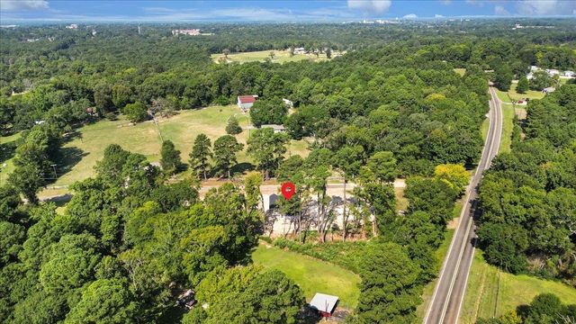 1674 Russell Drive, Longview, TX 75602