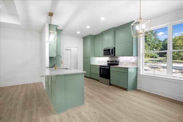 1674 Russell Drive, Longview, TX 75602