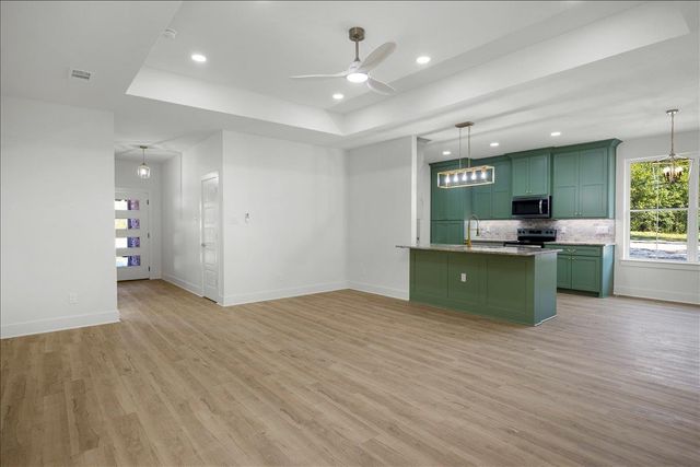 1674 Russell Drive, Longview, TX 75602