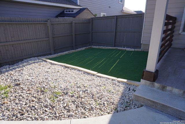 4809 PARK GLN, Marion, TX 78124