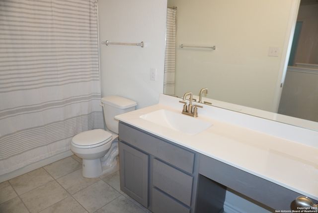 4809 PARK GLN, Marion, TX 78124