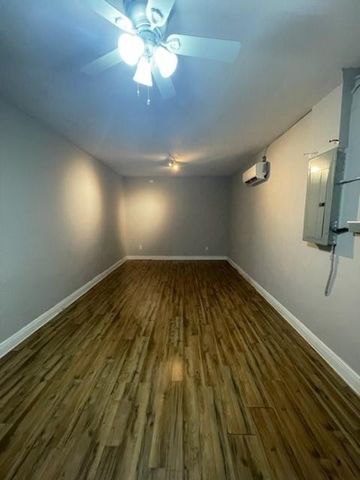 7871 NW 181st Street, Hialeah, FL 33015