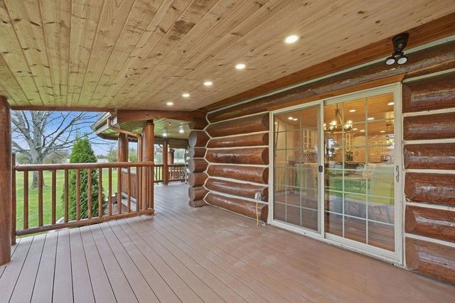 19710 E 8TH Ave, Greenacres, WA 99016