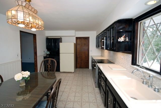 28 Overlook Rd, Little Falls Twp., NJ 07424