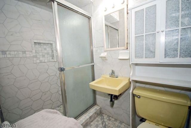 28 Overlook Rd, Little Falls Twp., NJ 07424