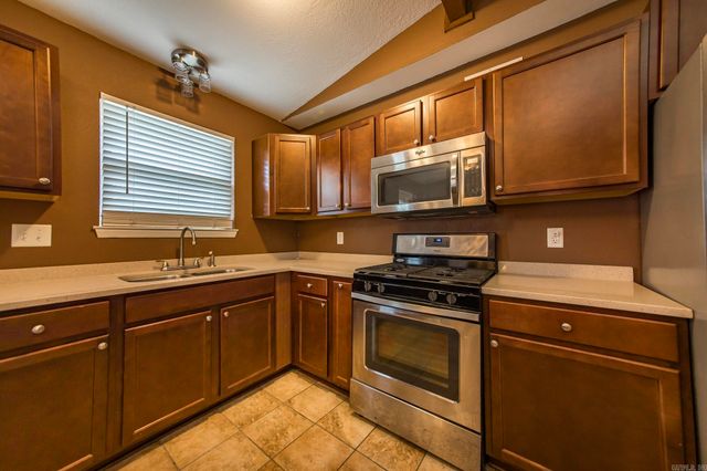 133 Lonsdale Circle, Jacksonville, AR 72076