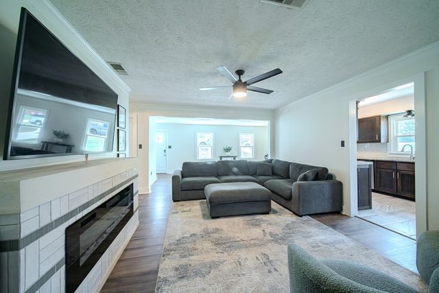 3410 11th Avenue, Phenix City, AL 36867