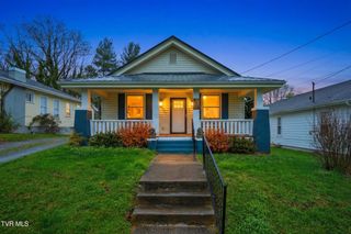 916 East Hillcrest Drive, Johnson City, TN 37604