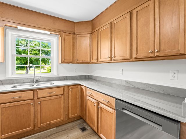 206 Elk Acre Dr, Estill Springs, TN 37330