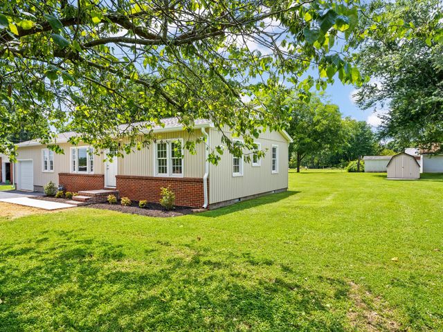 206 Elk Acre Dr, Estill Springs, TN 37330