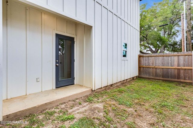 204 Romero Street C, Youngsville, LA 70592