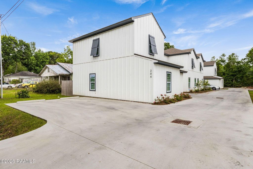 204 Romero Street C, Youngsville, LA 70592