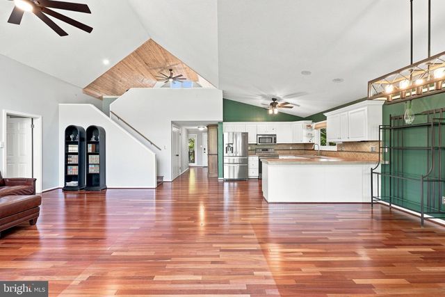 598 TECUMSEH TRL, Hedgesville, WV 25427
