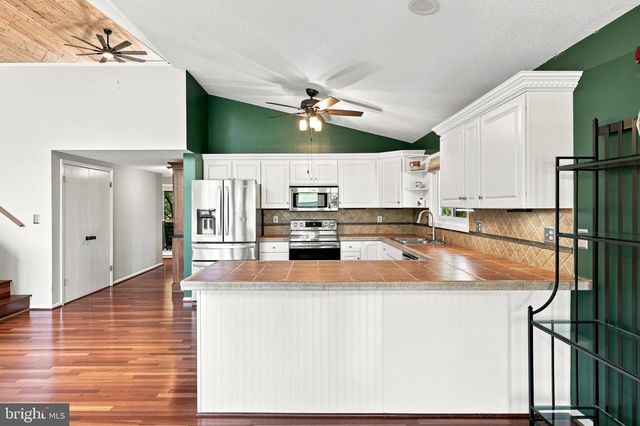 598 TECUMSEH TRL, Hedgesville, WV 25427