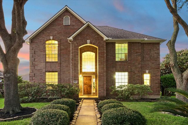 8503 Beacon Bend Lane, Pearland, TX 77008