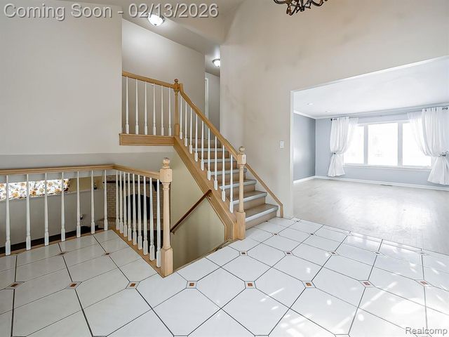 2365 Niagara Drive, Troy, MI 48083