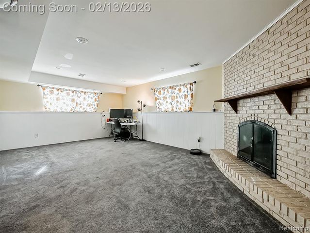 2365 Niagara Drive, Troy, MI 48083