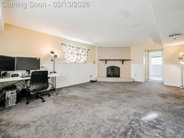 2365 Niagara Drive, Troy, MI 48083