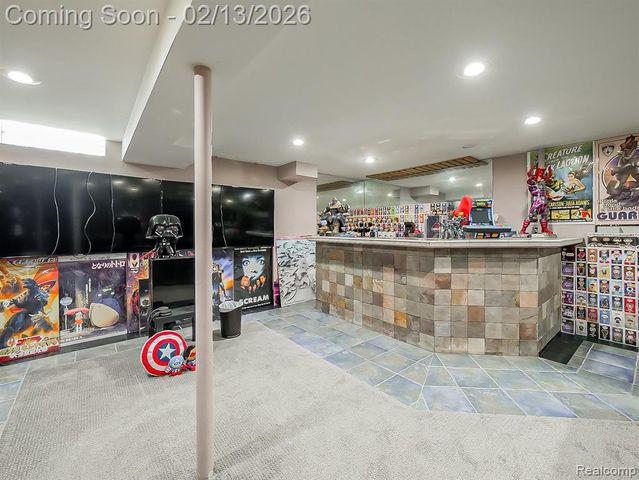 2365 Niagara Drive, Troy, MI 48083