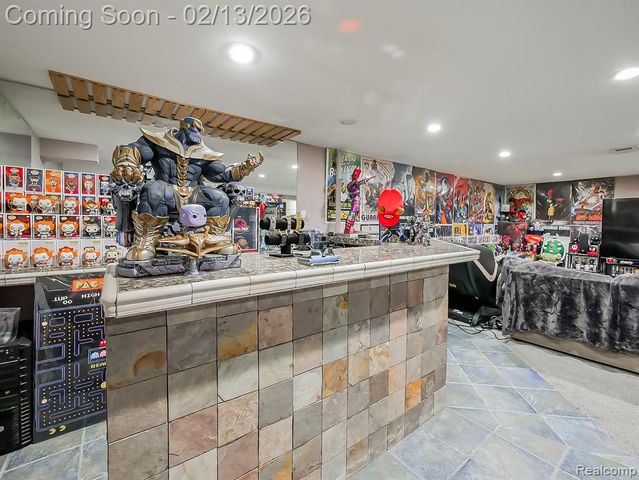 2365 Niagara Drive, Troy, MI 48083