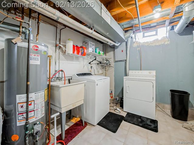 2365 Niagara Drive, Troy, MI 48083