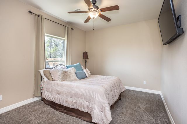 700 Mary Lee Lane, Collinsville, TX 76233