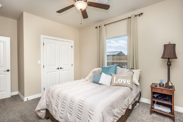 700 Mary Lee Lane, Collinsville, TX 76233