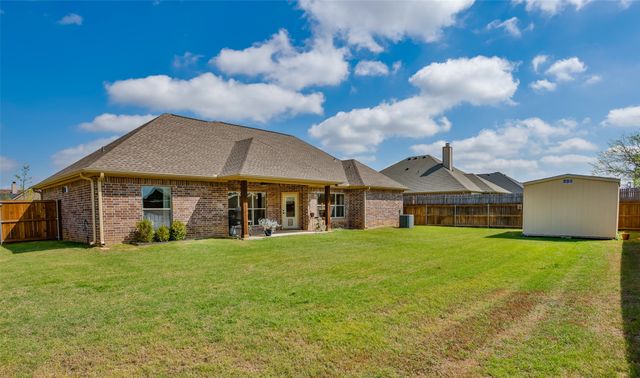 700 Mary Lee Lane, Collinsville, TX 76233