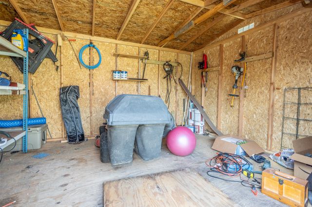 700 Mary Lee Lane, Collinsville, TX 76233