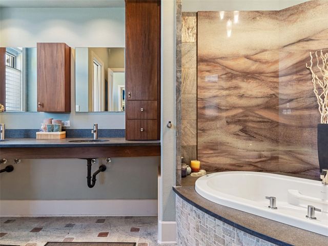 17807 Breakwater DR, Jonestown, TX 78645