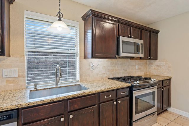 4427 Ireland Lane, Pasadena, TX 77505