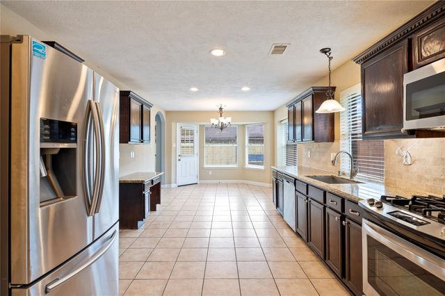 4427 Ireland Lane, Pasadena, TX 77505