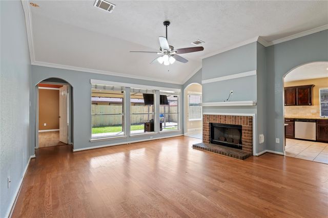 4427 Ireland Lane, Pasadena, TX 77505