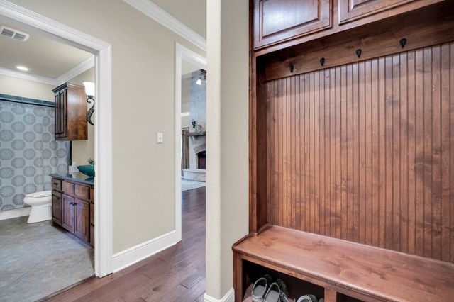 121 Sequoia Court, Midlothian, TX 76065