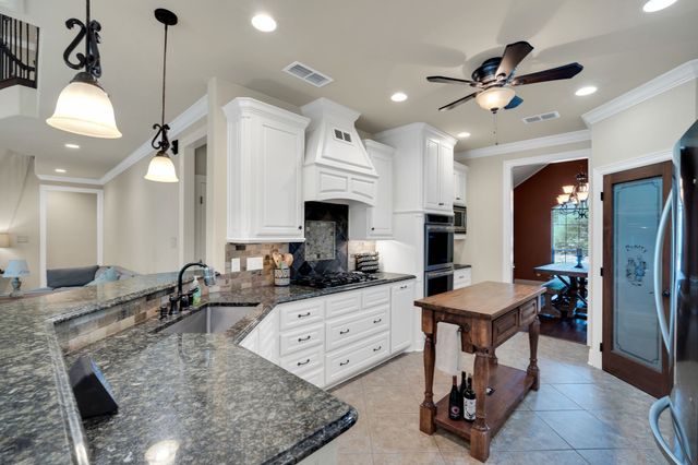 121 Sequoia Court, Midlothian, TX 76065