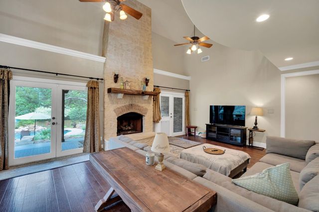121 Sequoia Court, Midlothian, TX 76065