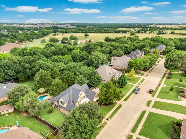 121 Sequoia Court, Midlothian, TX 76065