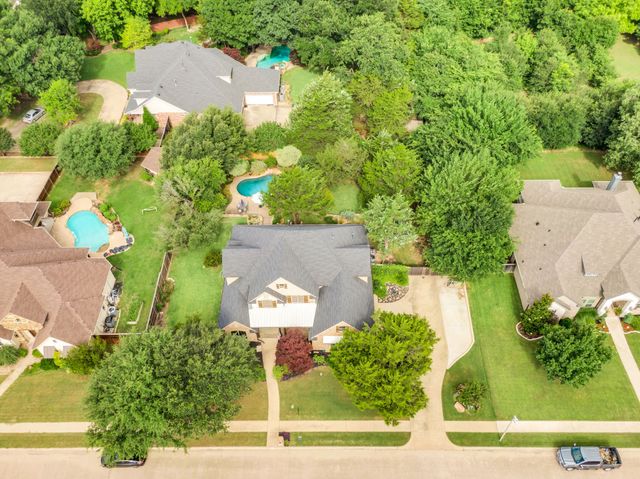 121 Sequoia Court, Midlothian, TX 76065