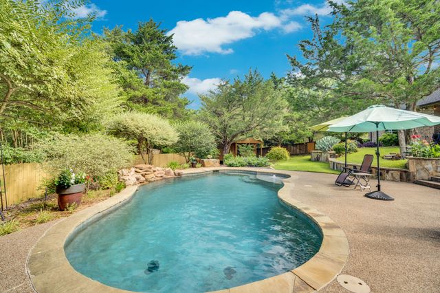 121 Sequoia Court, Midlothian, TX 76065