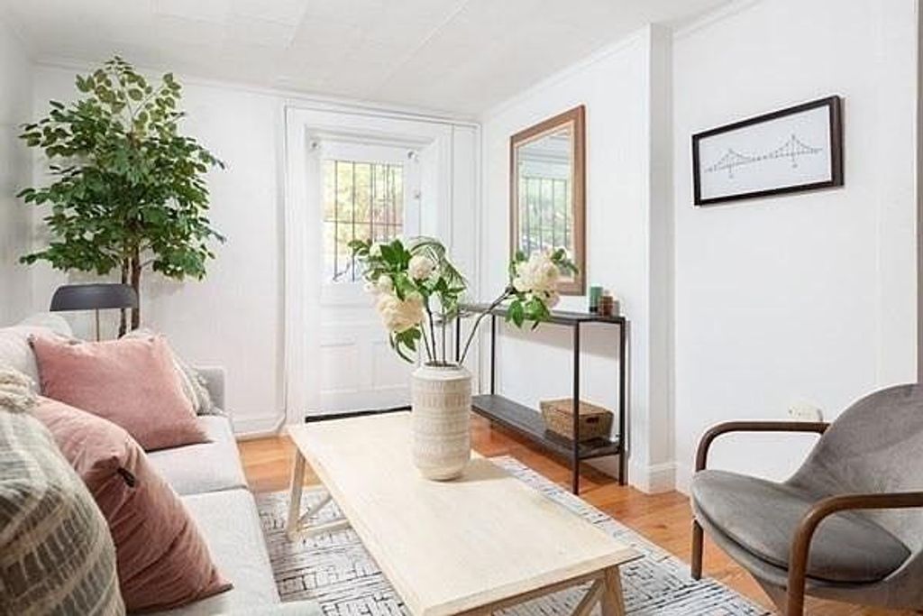 16 Chauncy St G, Cambridge, MA 02138